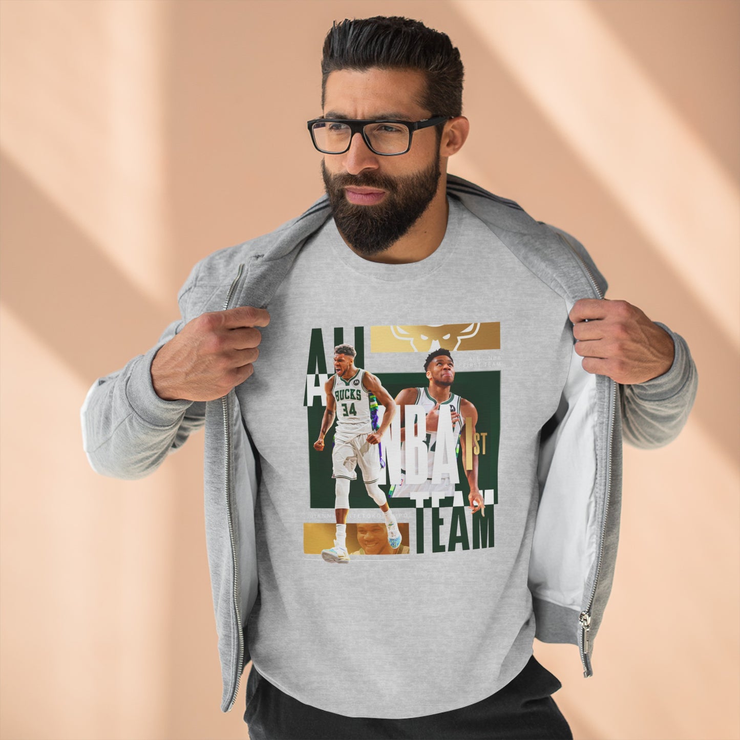 Giannis Antetokounmpo Milwaukee Bucks High Quality Unisex Heavy Blend™ Crewneck Sweatshirt